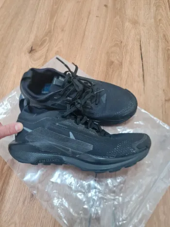 Used Pegasus Trail 5 Running Shoes