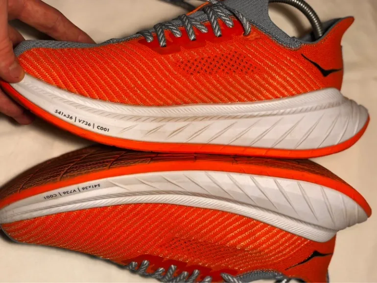 Gebrauchtes Hoka Road Running Shoes bike — Bild 3 von 5