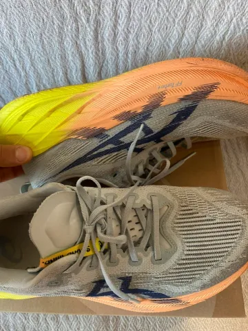 Used Asics Superblast bike — image 5 of 5