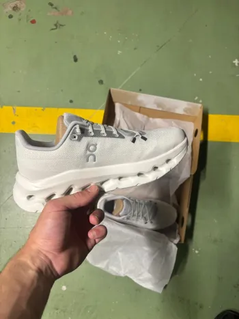 Used 100% Cloudtilt Running Shoes