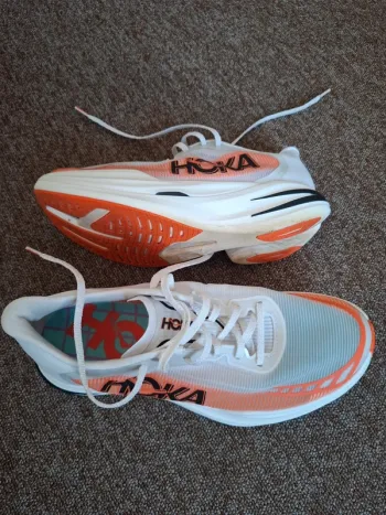Used Hoka Cielo x1 2.0 bike — image 2 of 5