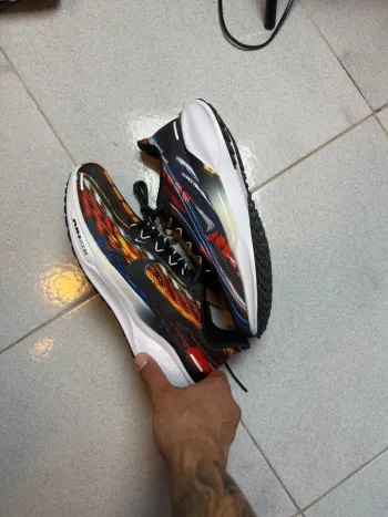 Used Pegasus 41 Running Shoes