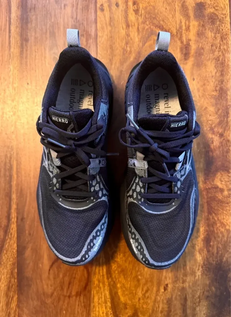 New Balance Hierro v8 bike usato — immagine 2 di 3