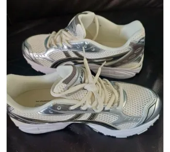 Used Asics Gel Kayano 14 bike — image 3 of 5