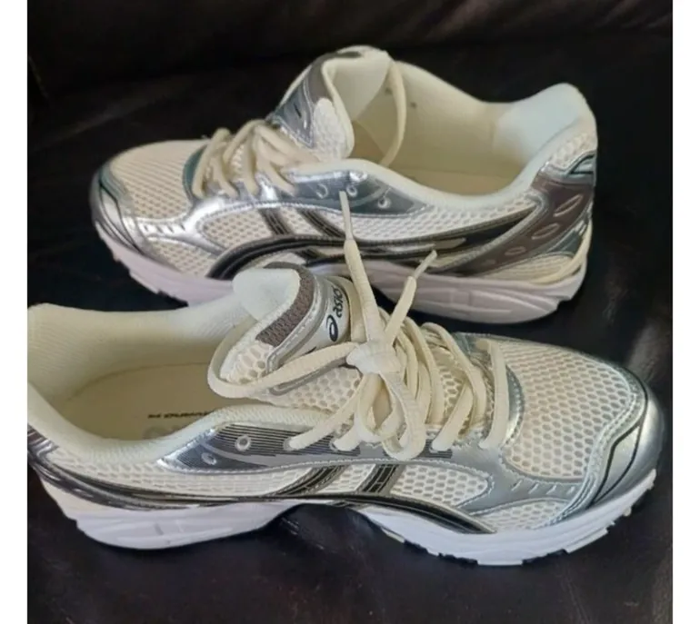 Used Asics Gel Kayano 14 bike — image 3 of 5