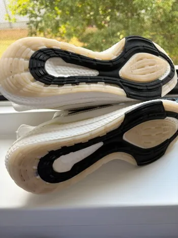 Used Adidas UltraBoost 21 bike — image 3 of 10