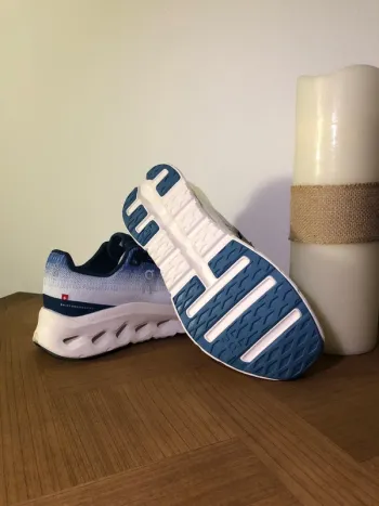 Gebrauchtes On Running On Shoes size 42 bike — Bild 3 von 3
