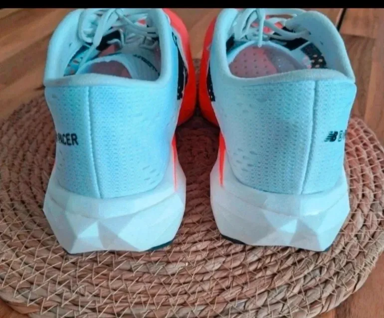 Gebrauchtes New Balance Running Shoes bike — Bild 4 von 4