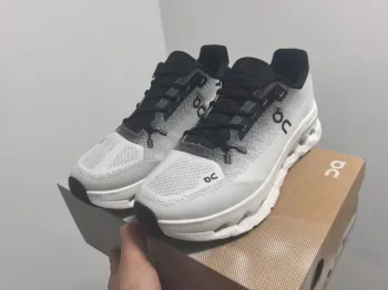 On Running Cloutilt Running Shoes d'occasion