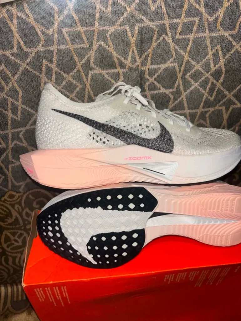 Used Nike Vaporfly Next 3 bike — image 2 of 15