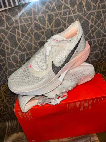 Used Nike Vaporfly Next 3 bike — image 8 of 15