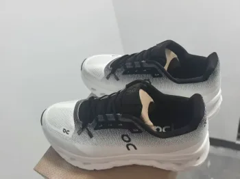 On Running Cloutilt Running Shoes d'occasion