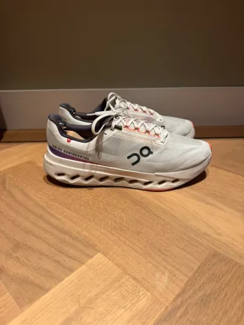 Gebrauchtes On Running Cloudsurfer Wide Running Shoes