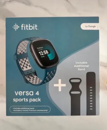 Used Fitbit Versa 4 Electronics