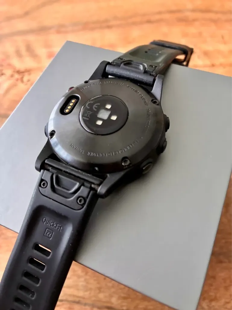 Used Garmin Fenix 5 Plus Sapphire bike — image 3 of 6