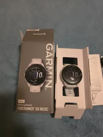 Used Garmin Forerunner 165 Music bike — image 3 of 4