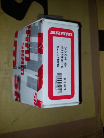 Gebrauchtes Sram BB30 Bottom Bracket Drivetrain & Pedals