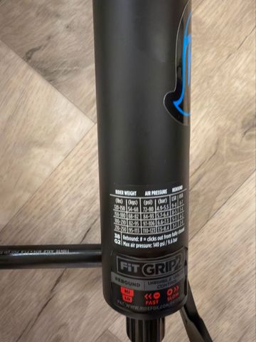 Gebrauchtes Fox Factory 38 2023 bike — Bild 4 von 10
