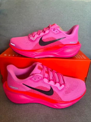 Used Pegasus Air Zoom 41 Running Shoes