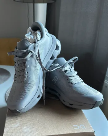 On Running Cloudzone Running Shoes d'occasion