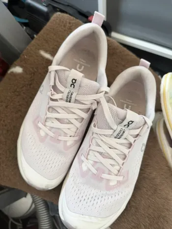 Used On Running Cloudsurfer Trail 2 Running Shoes
