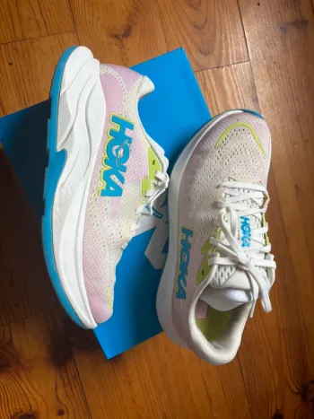 Used Hoka Rincon 4 bike — image 2 of 9