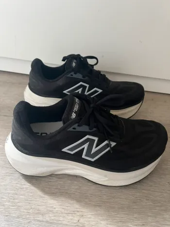 New Balance Fresh Foam X More v6 Running Shoes usato