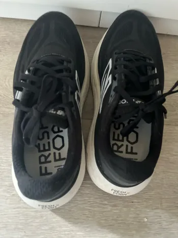 New Balance Fresh Foam X More v6 bike usato — immagine 4 di 5