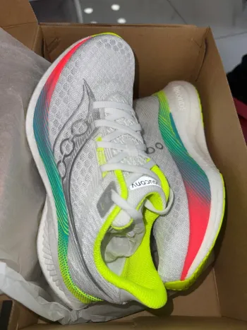 Used Saucony Endorphin Speed 5 bike — image 2 of 5