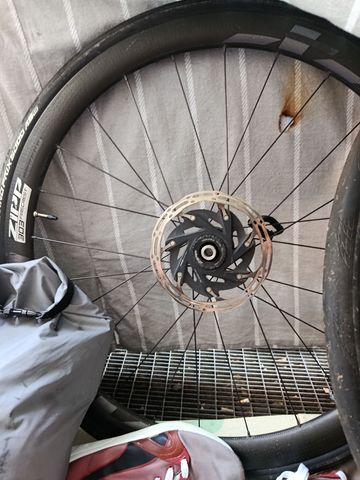Použité Zipp 303 Firecrest Wheels