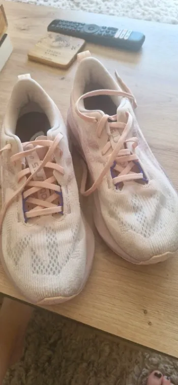 Brugt Asics Novablast Running Shoes