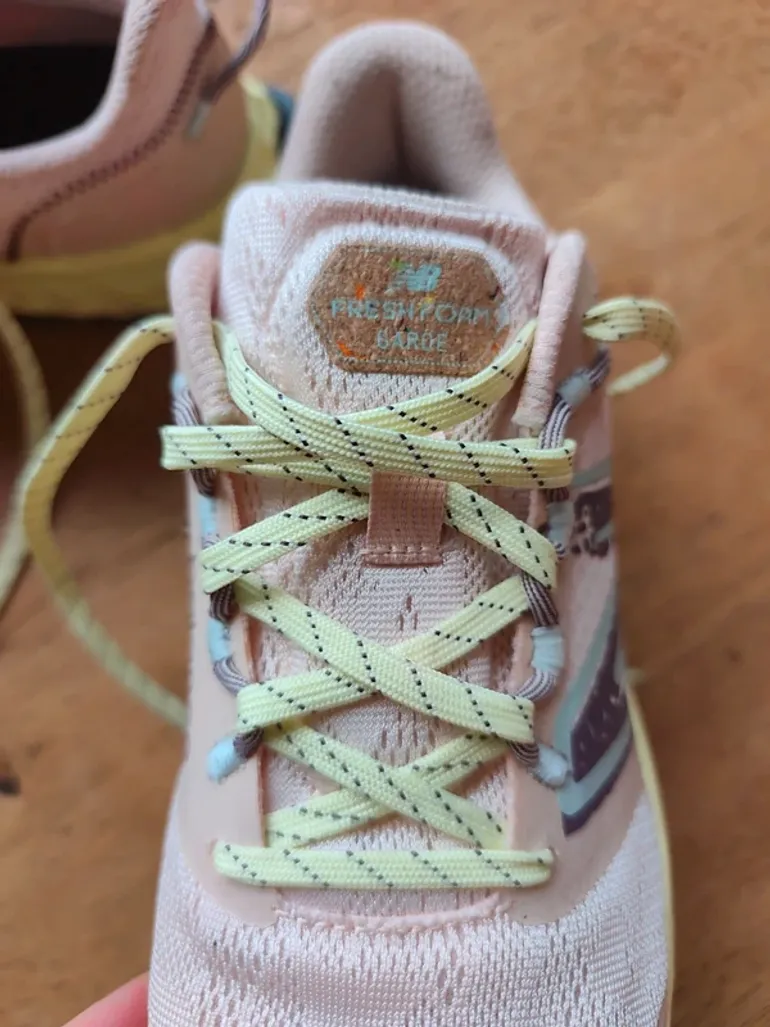 Used New Balance Fresh Foam Garoe bike — image 3 of 10