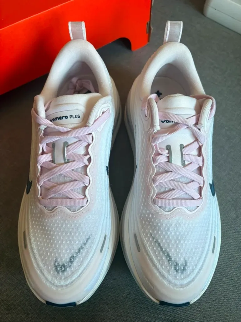 Tweedehands Nike Vomero Plus bike — afbeelding 2 van 7