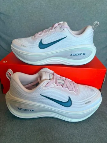 Used Nike Vomero Plus Running Shoes