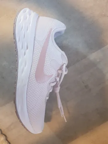 Tweedehands Nike Sportschuhe bike — afbeelding 2 van 4