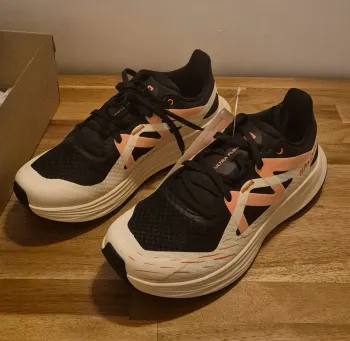 Used Salomon Ultra Flow Running Shoes