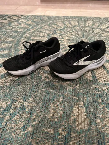 Used Brooks Adrenaline GTS 24 Running Shoes