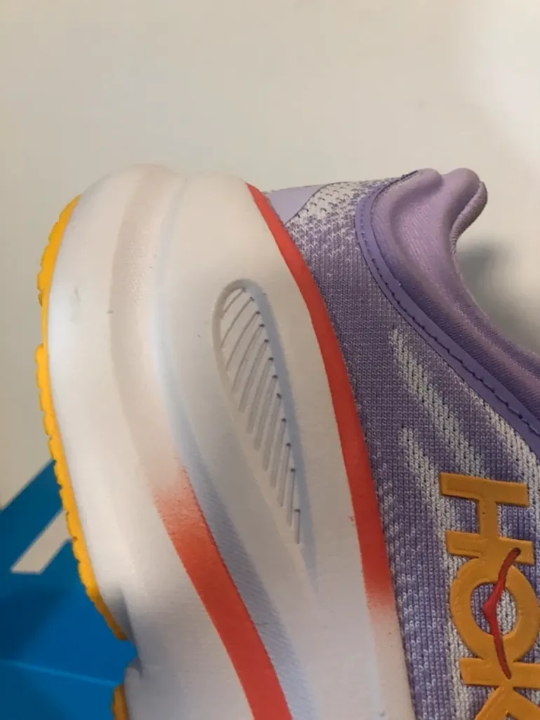 Hoka Bondi 9 bike d'occasion — image 9 sur 12