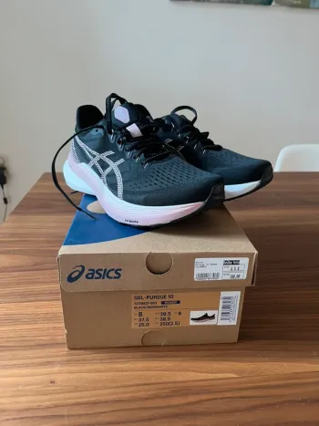 Použité Asics Gel Pursue 10 Running Shoes