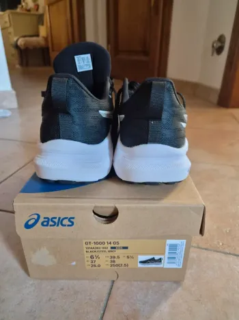 Used Asics GT 1000 14 GS bike — image 6 of 7