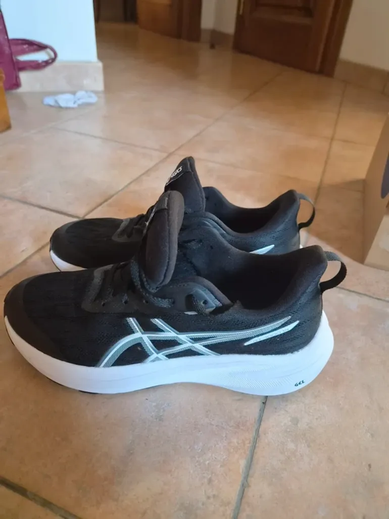 Used Asics GT 1000 14 GS bike — image 5 of 7