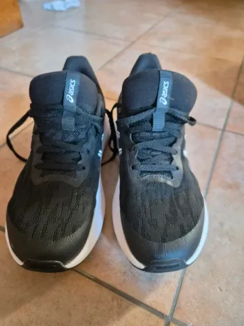Used Asics GT 1000 14 GS bike — image 4 of 7