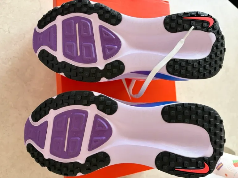 Used Nike Vomero 18 bike — image 4 of 5