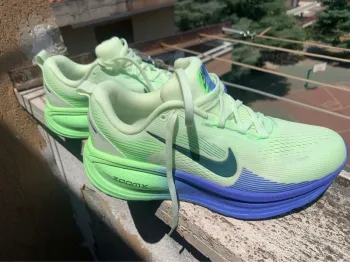 Used Nike Vomero 18 Running Shoes