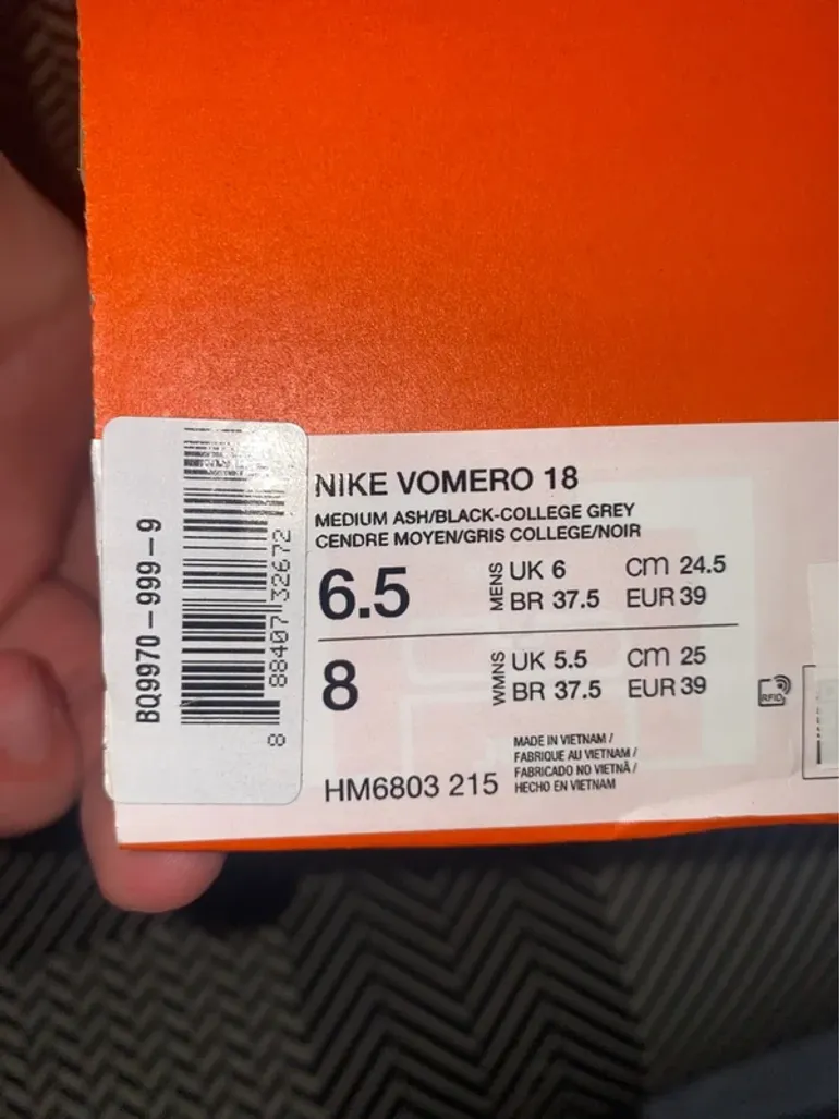 Used Nike Vomero 18 bike — image 8 of 8