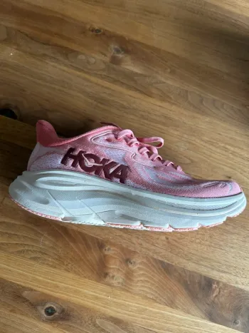 Hoka Clifton 10 Running Shoes d'occasion