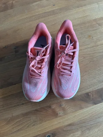 Tweedehands Hoka Clifton 10 bike — afbeelding 3 van 5