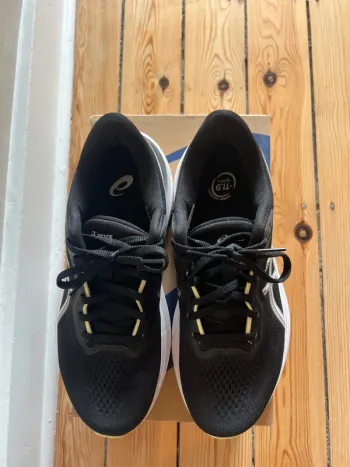 Used Asics GT-1000 13 bike — image 3 of 5