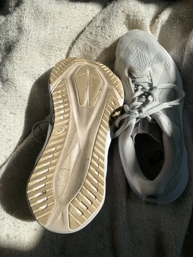 Asics Novablast bike usato — immagine 3 di 7