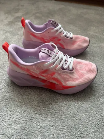 Asics Novablast 5 bike usato — immagine 4 di 6